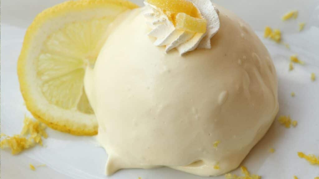 Lemon delight dessert on the Amalfi Coast, showcasing Italian cuisine during travel to Napoli.