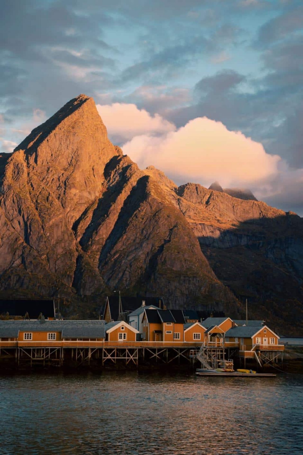 Spotlight on the Lofoten Islands5